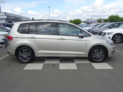 VW Touran 1.5*DSG*LED*DAB*RFK*APP CONNECT*7 SITZER