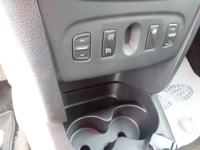 Dacia Sandero 1.0 Stepway*NAVI*SHZG*RFK*GJR*PDC*TEL.*