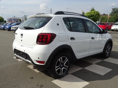 Dacia Sandero 1.0 Stepway*NAVI*SHZG*RFK*GJR*PDC*TEL.*
