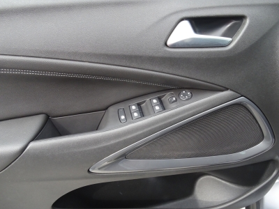 Opel Crossland Elegance*AT*DAB*LED*NAVI*PANO*GJR*TEMP 