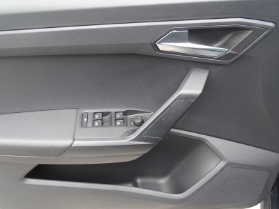Seat Arona Style*NAVI*PDC*SHZG*DAB*LED*GJR*FULL LINK*