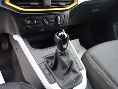 Seat Arona Style*NAVI*PDC*SHZG*DAB*LED*GJR*FULL LINK*