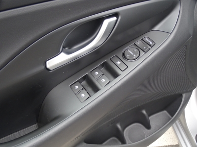 Hyundai i30 Mild-Hybrid*RFK*KLIMAAUTO*TEMP*DAB*TEL*GJR*