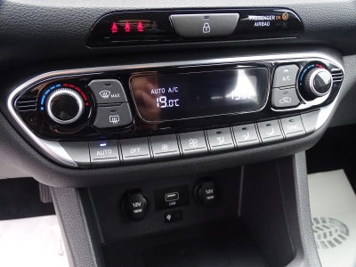 Hyundai i30 Mild-Hybrid*RFK*KLIMAAUTO*TEMP*DAB*TEL*GJR*