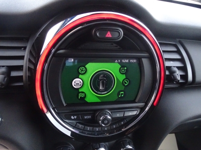 MINI One 1.5 / NAVI / 2 x PDC / MFL / ALU NAVI / SHZ