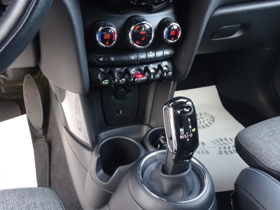 MINI One 1.5 / NAVI / 2 x PDC / MFL / ALU NAVI / SHZ