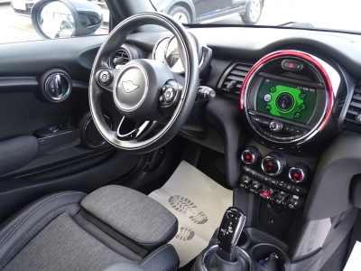 MINI One 1.5 / NAVI / 2 x PDC / MFL / ALU NAVI / SHZ