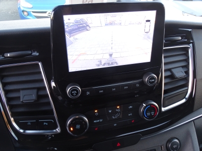 Ford Tourneo Custom TITANIUM*NAVI*LEDER*XENON*AHK*RFK