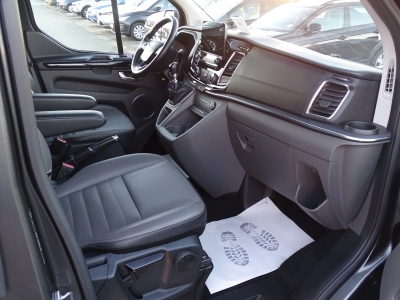 Ford Tourneo Custom TITANIUM*NAVI*LEDER*XENON*AHK*RFK