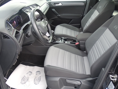 VW Touran 2.0 TDI Highline*R-LINE*DSG*PANO*LED*RFK*