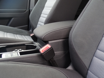 VW Touran 2.0 TDI Highline*R-LINE*DSG*PANO*LED*RFK*