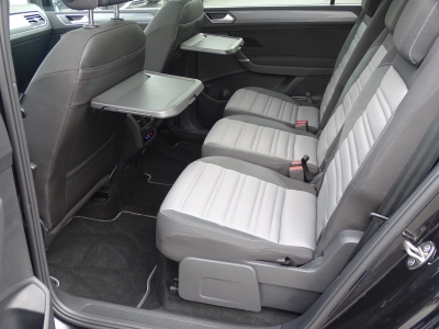 VW Touran 2.0 TDI Highline*R-LINE*DSG*PANO*LED*RFK*