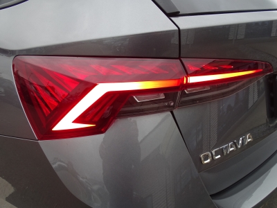 Skoda Octavia 1.5eTEC Ambition*DSG*DAB*SMART LINK*LED 