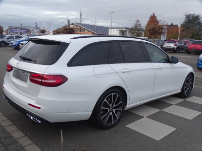 Mercedes-Benz E 200 d*DCT*NAVI*LED*DAB*NIGHT PAKET*SHZG*RFK*