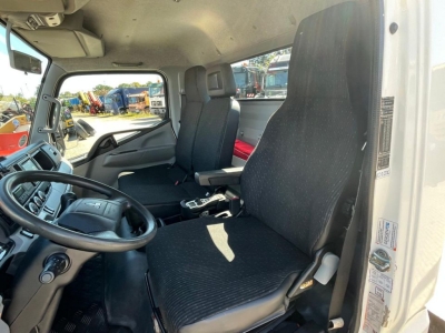 MITSUBISHI (J) Canter Fuso 7C18 Tele verbreiterbar 