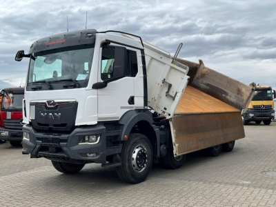 MAN TG-S 37.470 8x4 Meiller Bordmatik