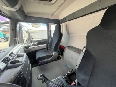 MAN TG-S 26.440 6x4 BB Schalter