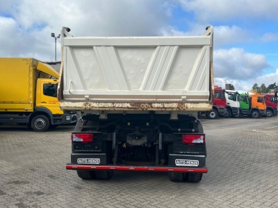 MAN TG-S 26.440 6x4 BB Schalter