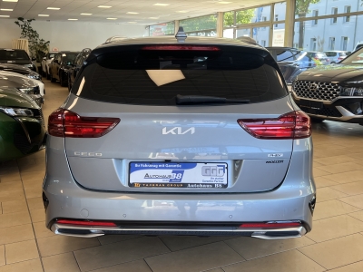 Kia Cee'd Plug-in*ACC*Navi*SHZ*DAB*R.Cam*LED*CarPlay