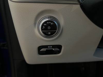 Mercedes-Benz C 200 Avantgarde*MBUX*SHZ*AHK*LED*Ambiente*Leder