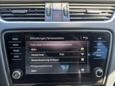 Skoda Octavia Soleil*1.5TSI*Navi*R.Cam*DAB*SHZ*Parkass