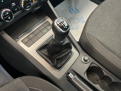 Skoda Octavia Soleil*1.5TSI*Navi*R.Cam*DAB*SHZ*Parkass