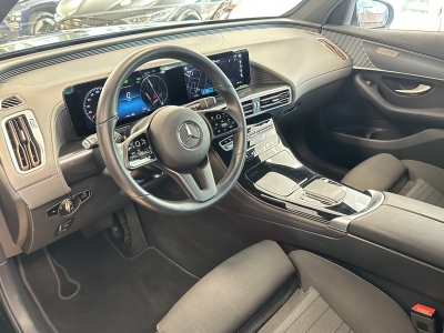 Mercedes-Benz EQC 400 MBUX*Matrix*AHK*R.Cam*SHZ*Distronic+Navi