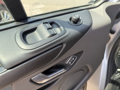 Ford Transit Custom Trend*AHK*ACC*R.Cam*SHZ*Navi*LED