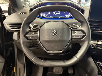 Peugeot 5008 Allure*R.Cam*SHZ*Teilleder*Navi*dig.Cockpit