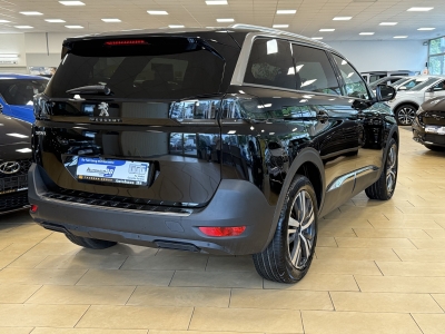 Peugeot 5008 Allure*R.Cam*SHZ*Teilleder*Navi*dig.Cockpit