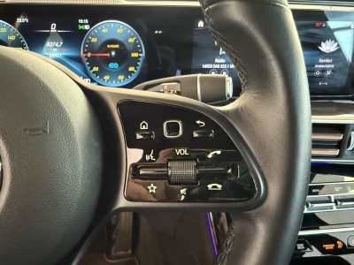 Mercedes-Benz EQC ACC*AHK*Ambiente*LED*Navi*ST.Heiz*R.Cam*MBOX