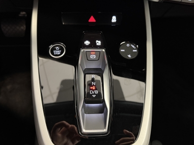 Audi Q4 e-tron R.Cam*CarPlay*Virtual Cockpit*19"LM