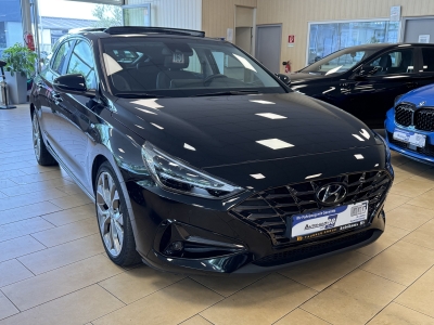 Hyundai i30 Prime*M.hybrid*S.Dach*Winterpaket*R.Cam*Navi