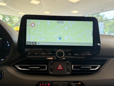 Hyundai i30 Prime*M.hybrid*S.Dach*Winterpaket*R.Cam*Navi