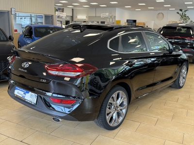 Hyundai i30 Prime*M.hybrid*S.Dach*Winterpaket*R.Cam*Navi