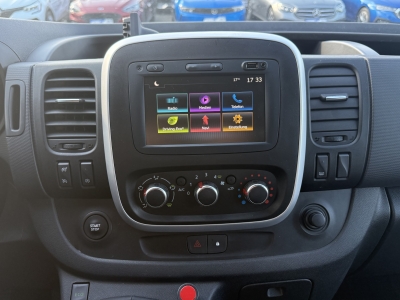 Renault Trafic L1H1 3,0t Komfort*Regalsystem*LED*Navi*