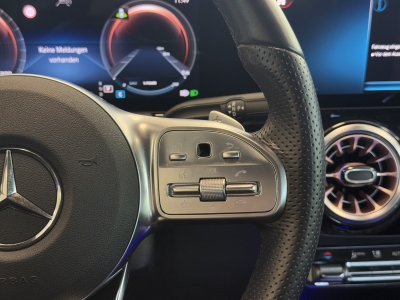 Mercedes-Benz EQA 300 4M*Pano*ACC*360cam*Ambiente*Memory*MBUX