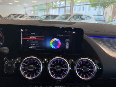 Mercedes-Benz EQA 300 4M*Pano*ACC*360cam*Ambiente*Memory*MBUX