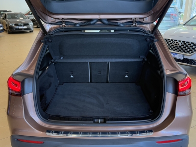 Mercedes-Benz EQA 300 4M*Pano*ACC*360cam*Ambiente*Memory*MBUX