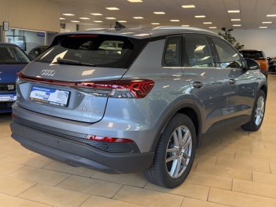 Audi Q4 e-tron 45*ACC*Sonos*R.cam*SHZ*CarPlay*Temomat