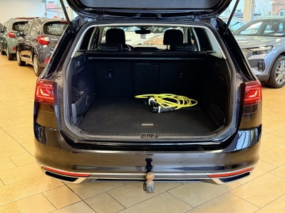 VW Passat GTE*AHK*ACC*dig.Cockpit*Leder*R.cam*SHZ