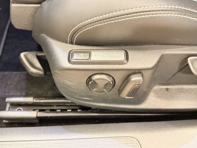VW Passat GTE*AHK*ACC*dig.Cockpit*Leder*R.cam*SHZ
