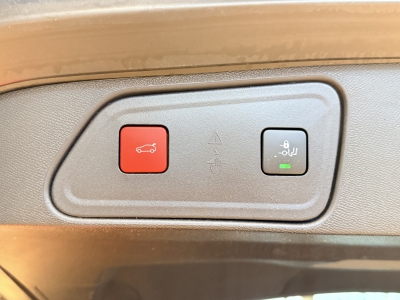 Peugeot 3008 GT*Pano*AHK*ACC*Leder**Ambiente*R.cam*SHZ