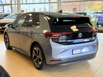 VW ID.3 Pro Performance*Tech*Pano*HUD*WMP*ACC*R.cam