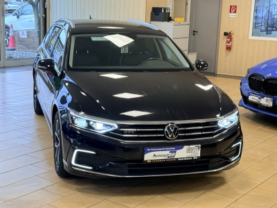VW Passat GTE*AHK*ACC*dig.Cockpit*Leder*R.cam*SHZ