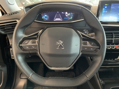 Peugeot 2008 (e-) Allure*eCo-LED*Navi*ACC*Winter-Paket*
