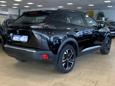Peugeot 2008 (e-) Allure*eCo-LED*Navi*ACC*Winter-Paket*