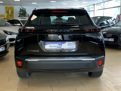Peugeot 2008 (e-) Allure*eCo-LED*Navi*ACC*Winter-Paket*