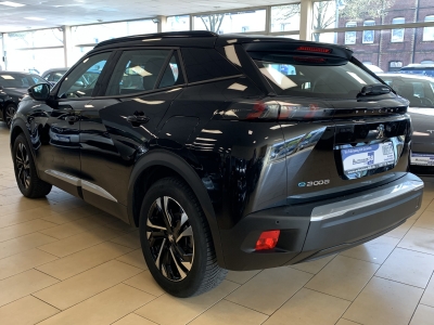 Peugeot 2008 (e-) Allure*eCo-LED*Navi*ACC*Winter-Paket*