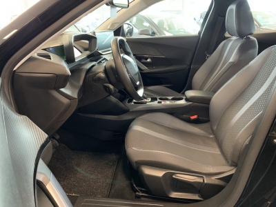 Peugeot 2008 (e-) Allure*eCo-LED*Navi*ACC*Winter-Paket*